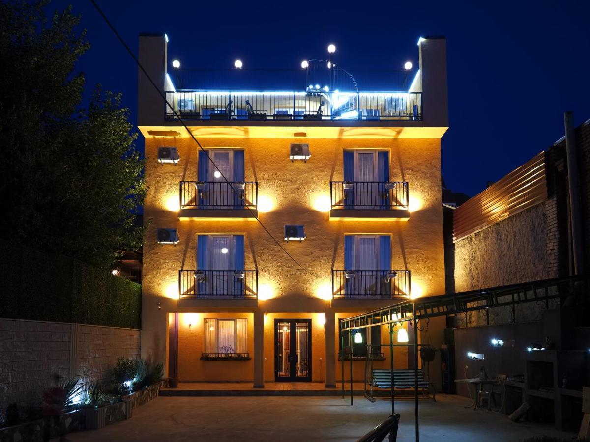 Hotel Banihills Tbilisi Bagian luar foto