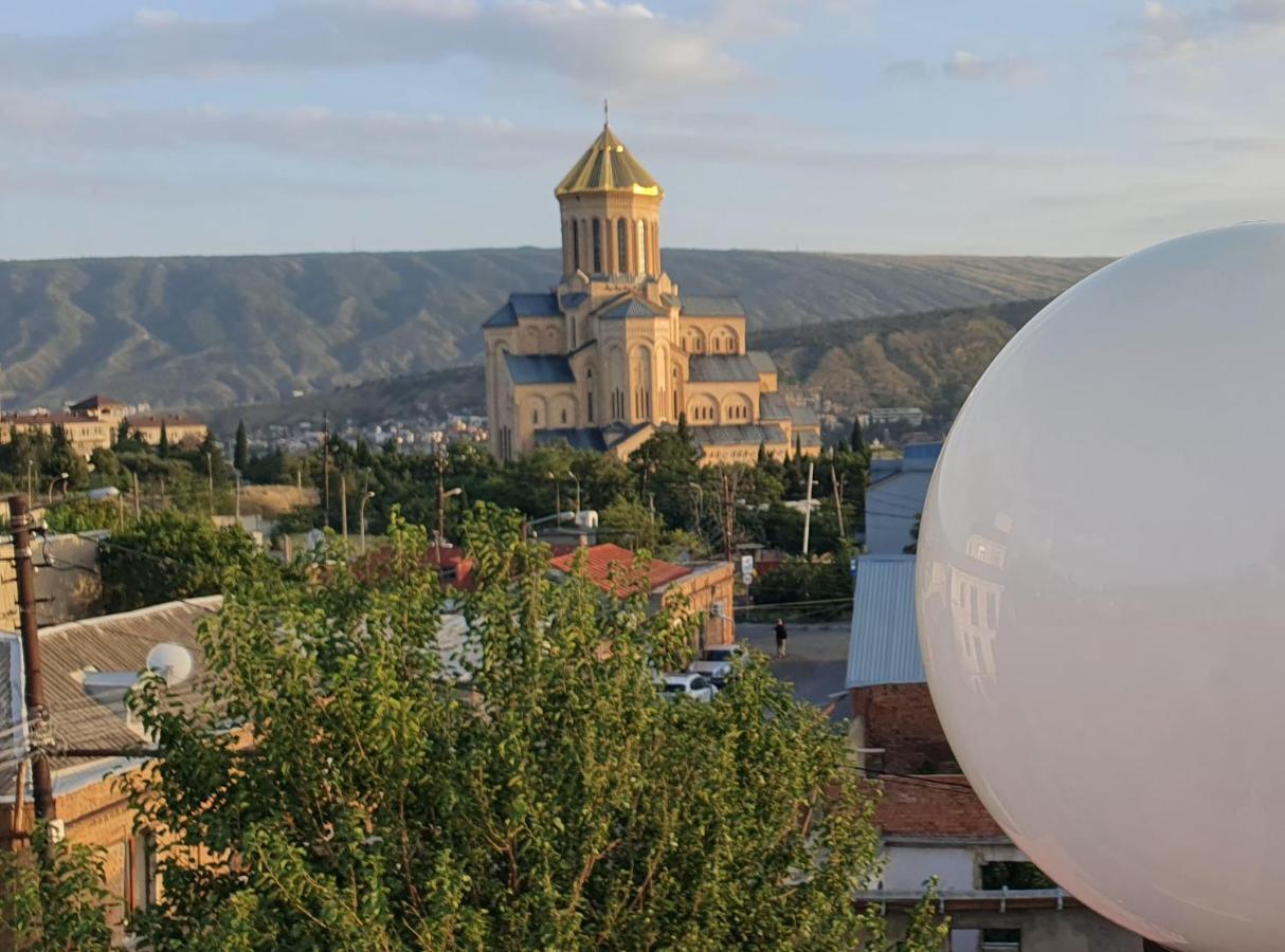 Hotel Banihills Tbilisi Bagian luar foto