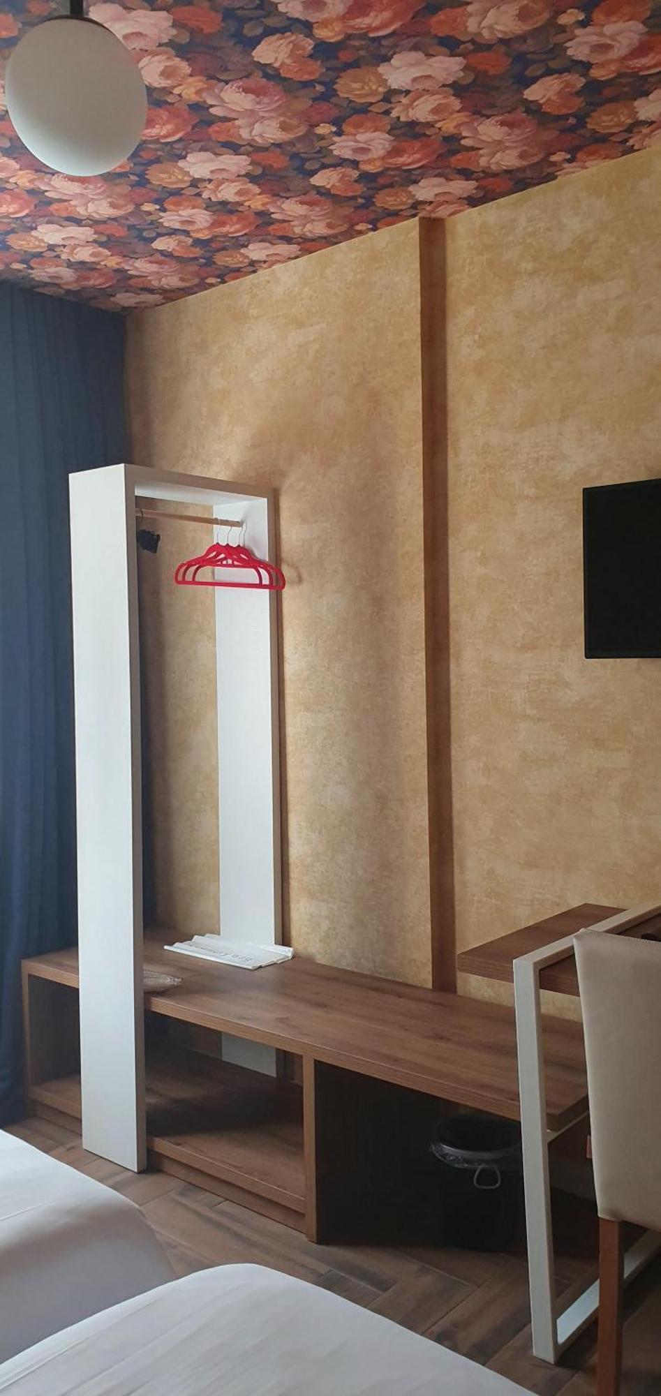 Hotel Banihills Tbilisi Bagian luar foto