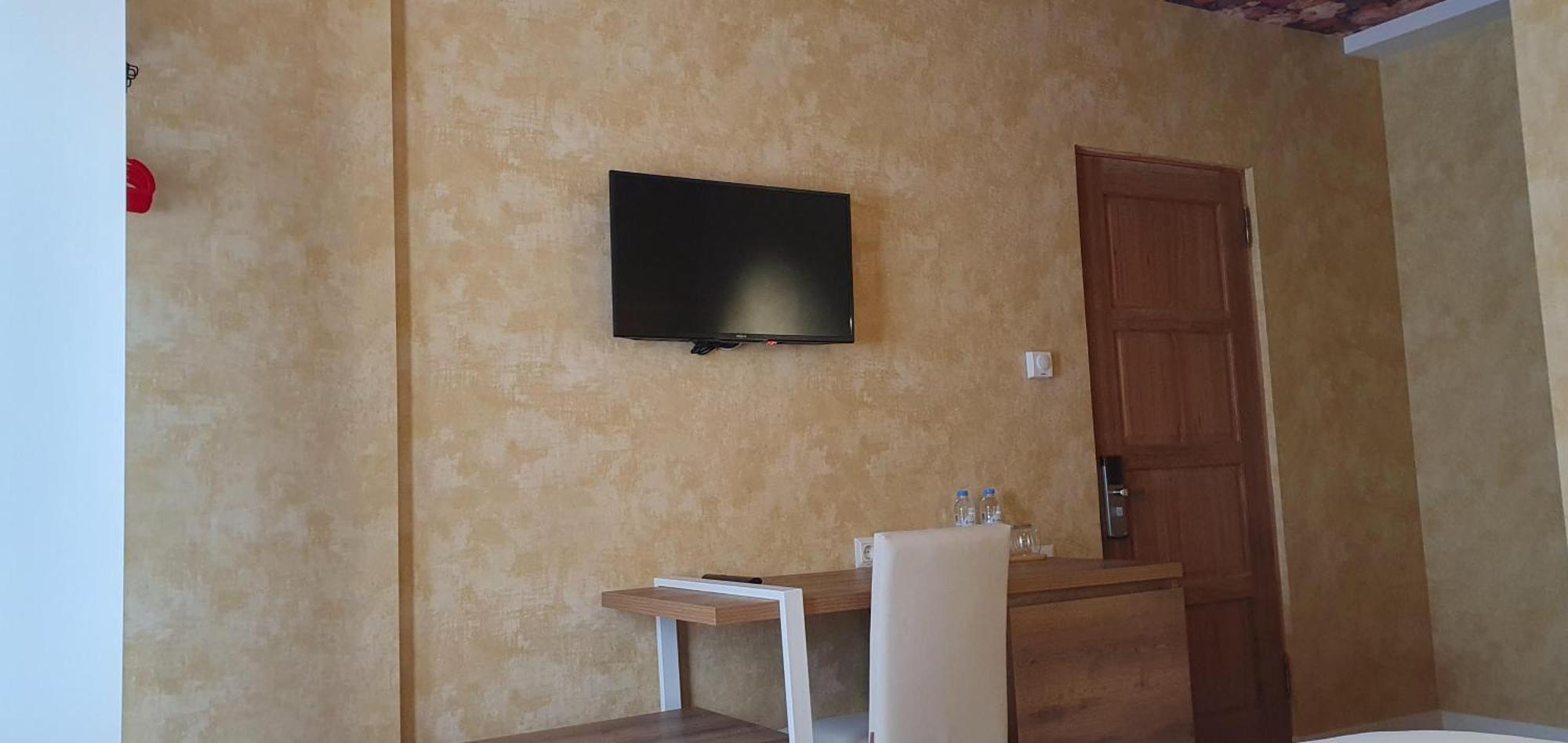 Hotel Banihills Tbilisi Bagian luar foto